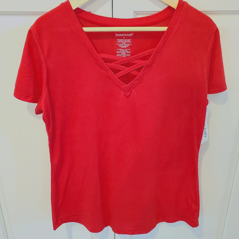 NWT ❤ Red V-Neck Top